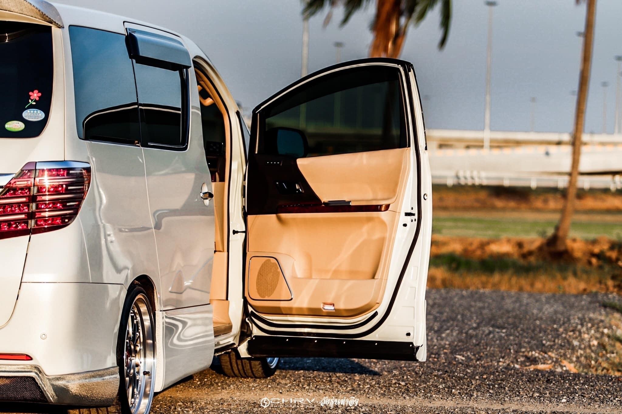 Toyota Alphard ปี 2011 สีขาว (รูปที่ 19)