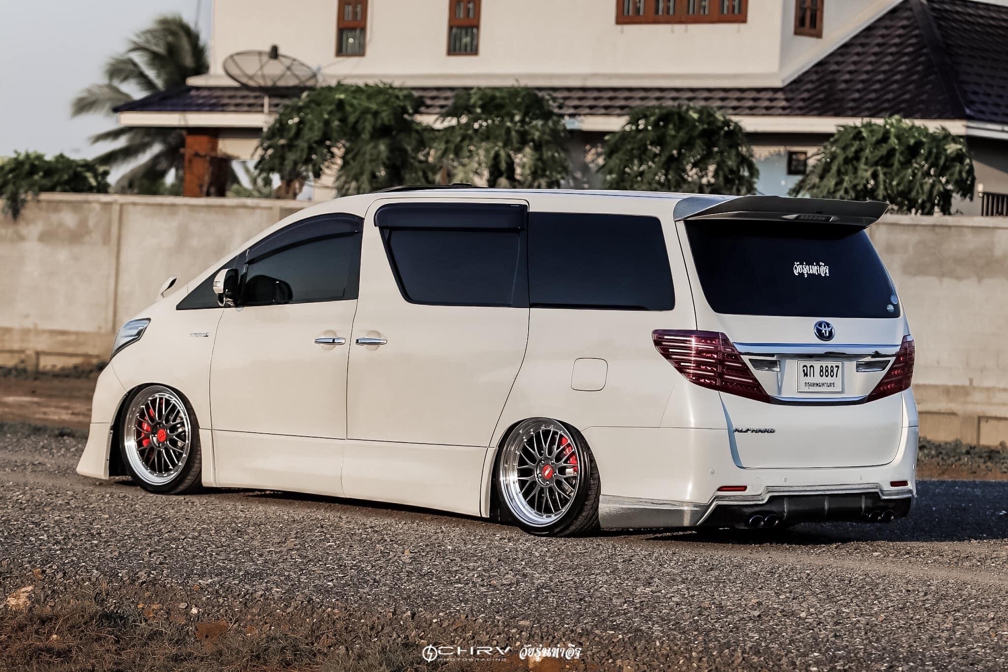 Toyota Alphard ปี 2011 สีขาว (รูปที่ 12)