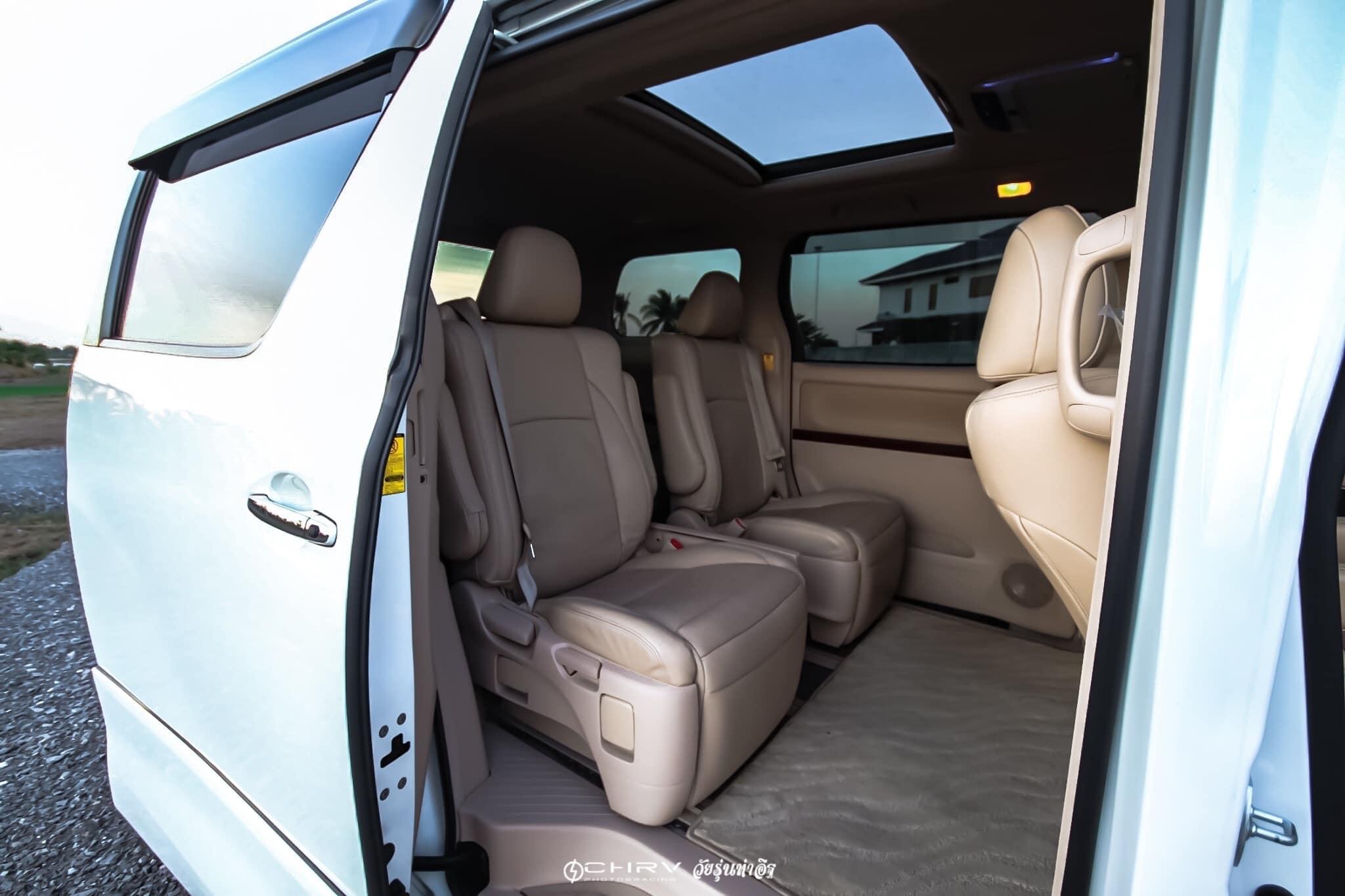Toyota Alphard ปี 2011 สีขาว (รูปที่ 32)