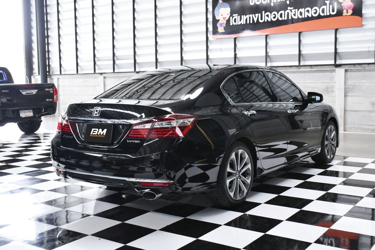 Honda Accord Gen 9 ปี 2016 สีดำ (รูปที่ 4)