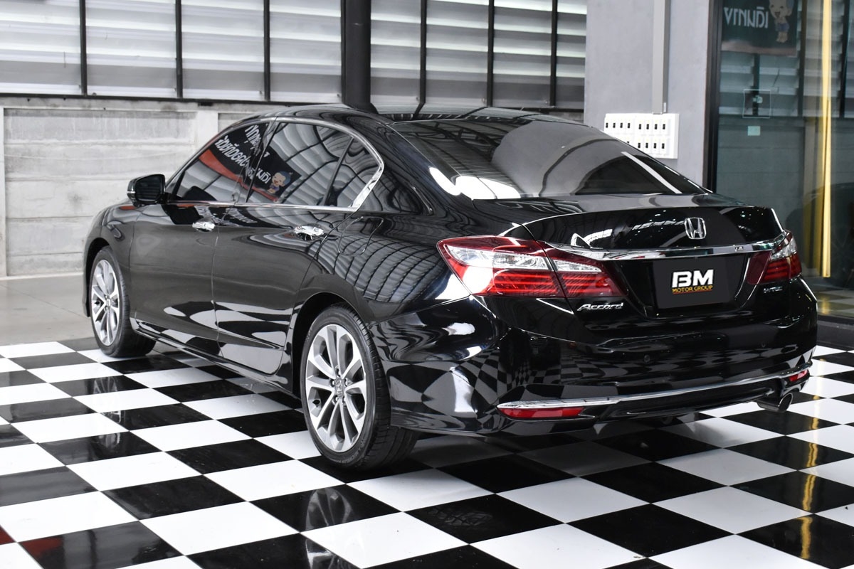 Honda Accord Gen 9 ปี 2016 สีดำ (รูปที่ 6)