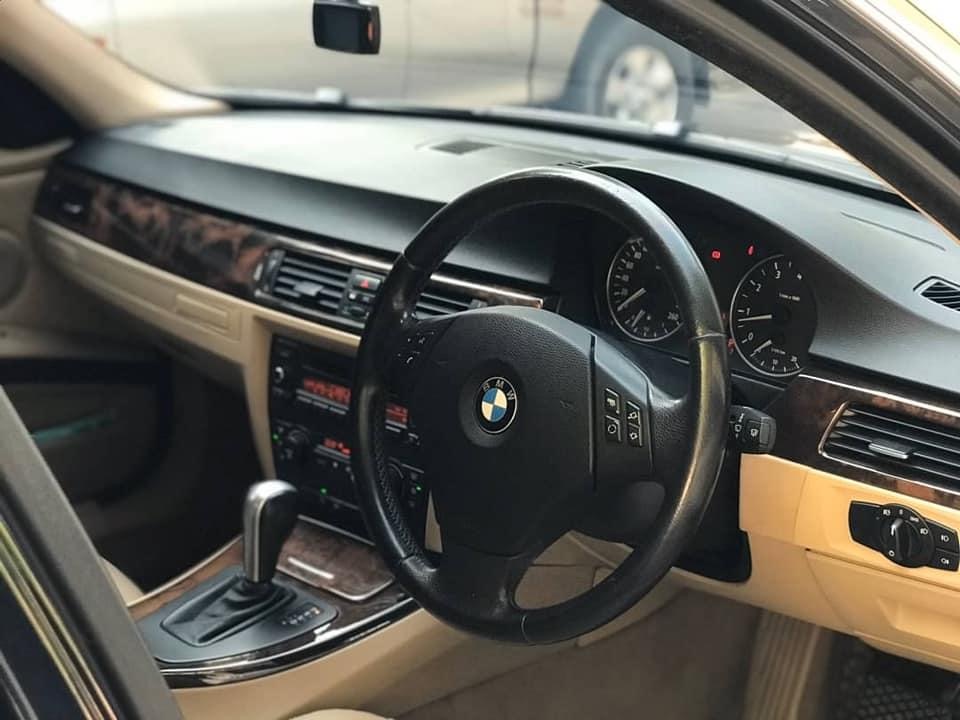 BMW 3 Series E90 325i ปี 2007 สีดำ (รูปที่ 12)