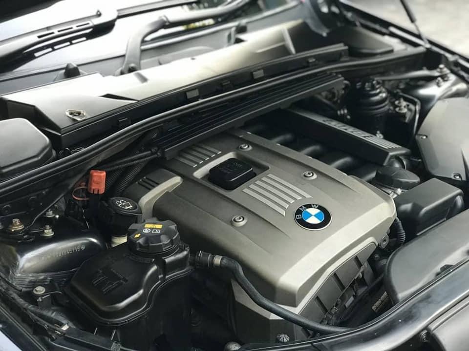 BMW 3 Series E90 325i ปี 2007 สีดำ (รูปที่ 13)