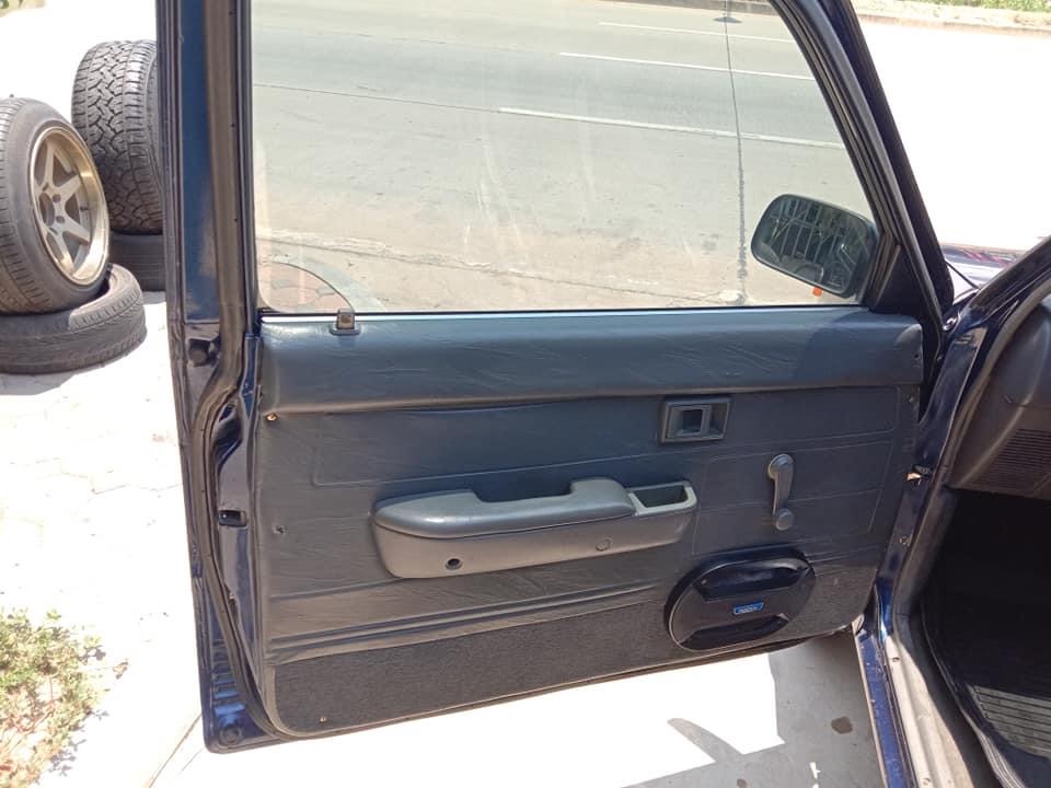 Toyota Hilux Mighty-x ปี 1991 สีน้ำเงิน (รูปที่ 12)