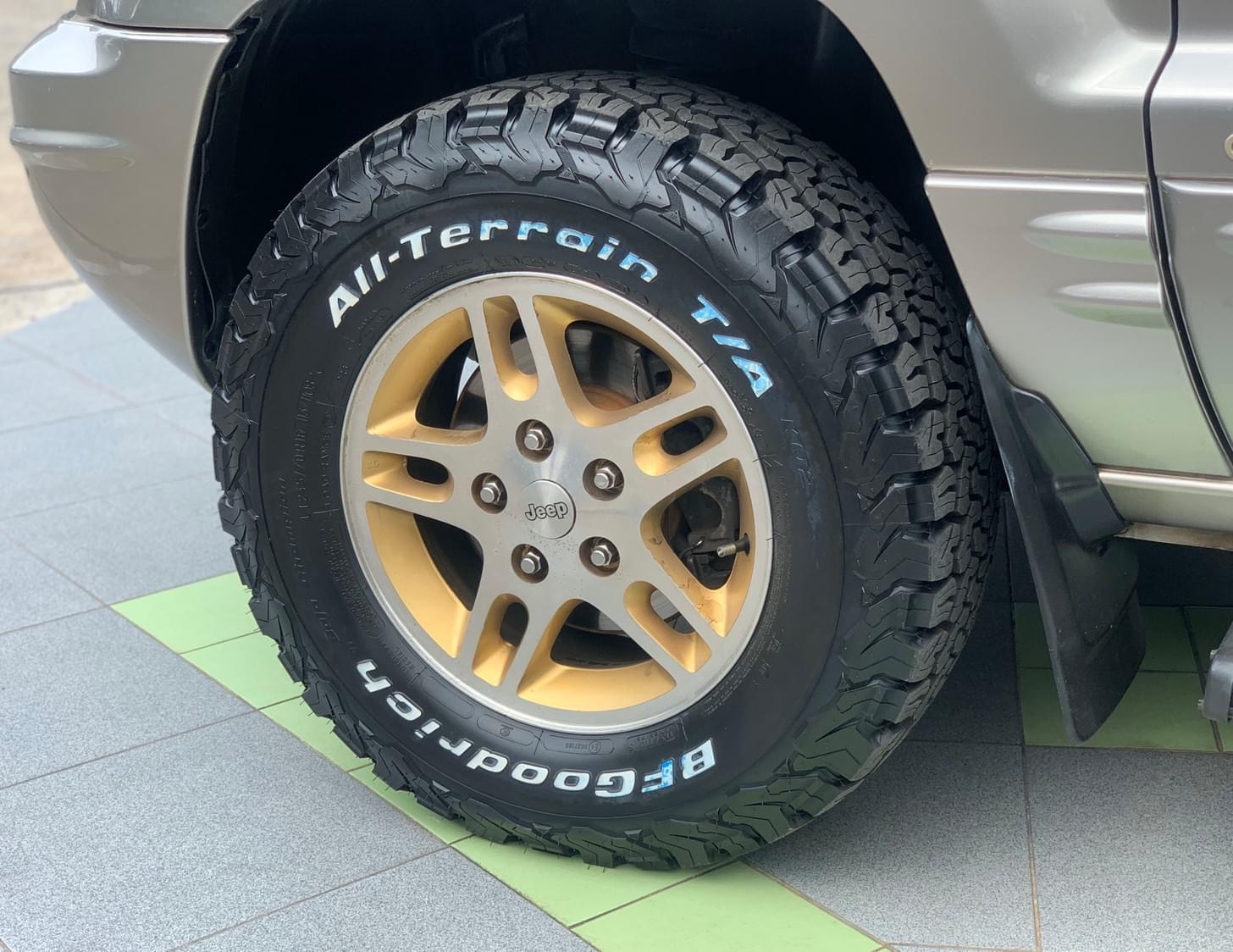 Jeep Grand Cherokee Gen2 (WJ) ปี 2001 สีเทา (รูปที่ 20)