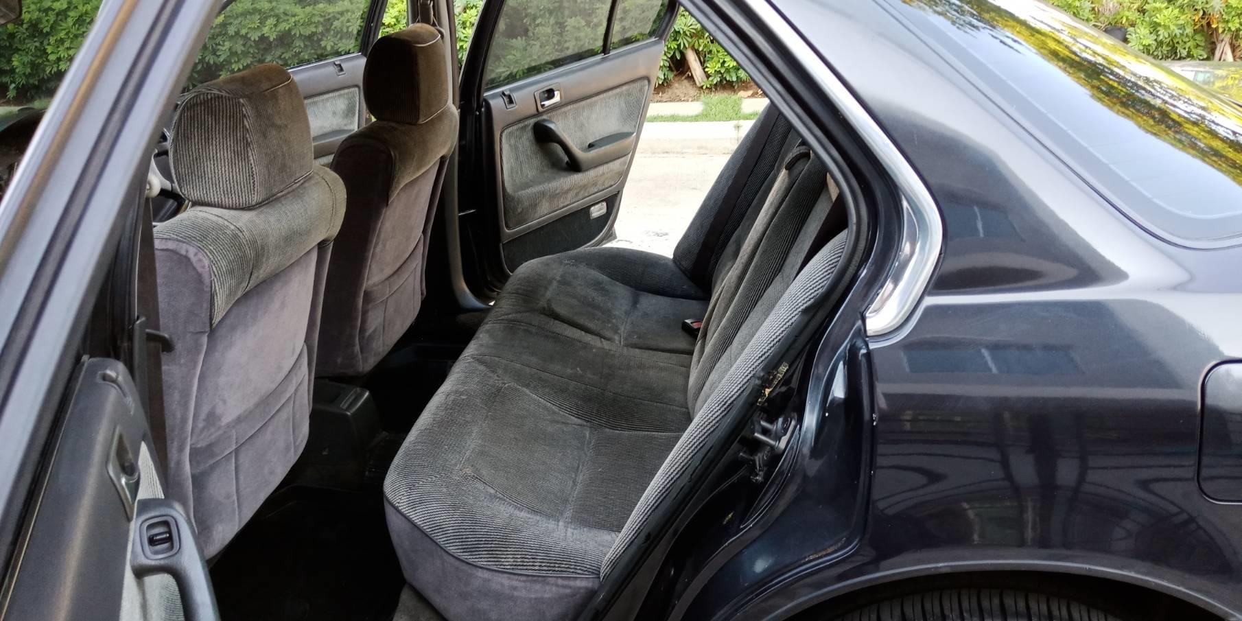 Honda Accord Gen 4 (ตาเพชร) ปี 1991 สีดำ (รูปที่ 7)
