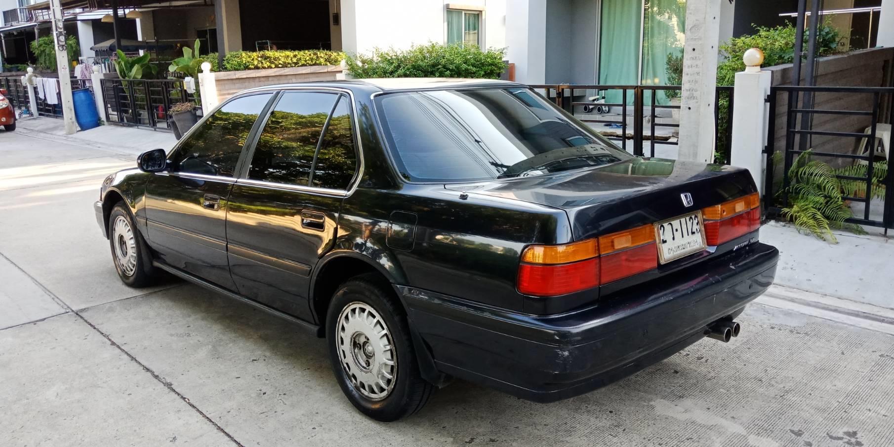 Honda Accord Gen 4 (ตาเพชร) ปี 1991 สีดำ (รูปที่ 3)