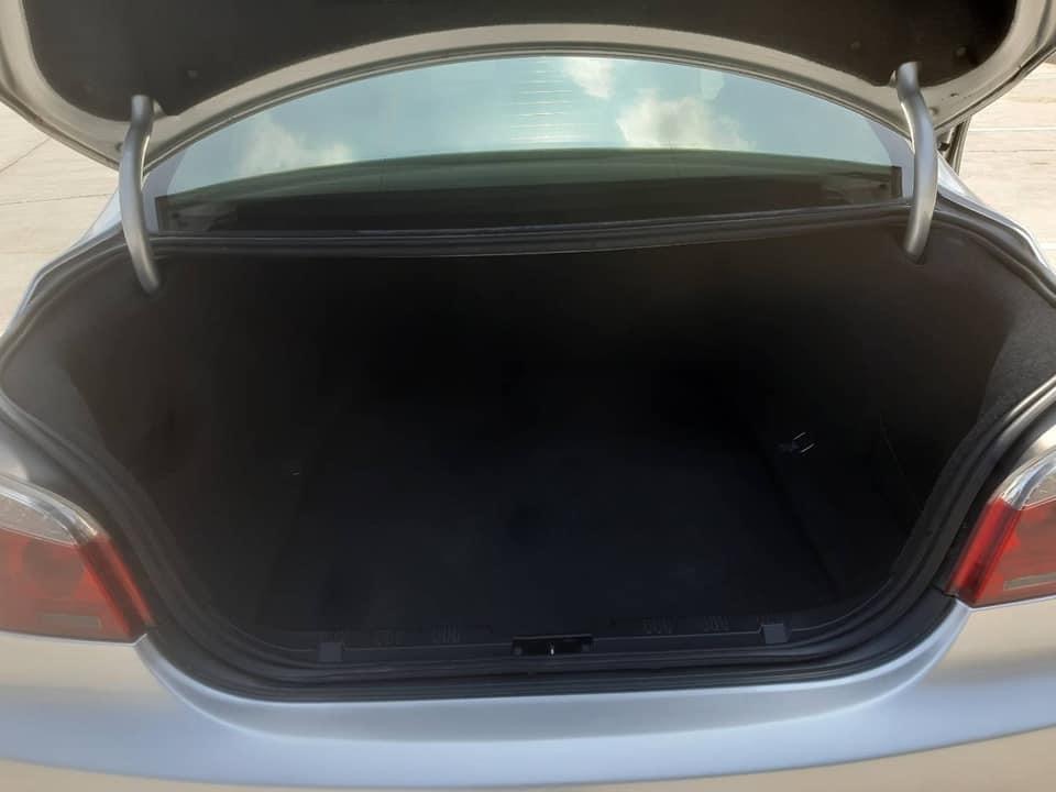 BMW 5 Series E60 520d ปี 2010 สีเทา (รูปที่ 16)