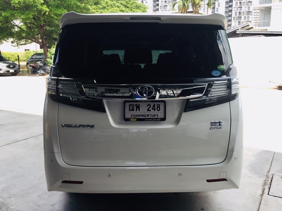 Toyota Vellfire ปี 2017 สีขาว (รูปที่ 3)
