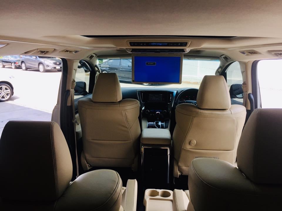 Toyota Vellfire ปี 2017 สีขาว (รูปที่ 11)