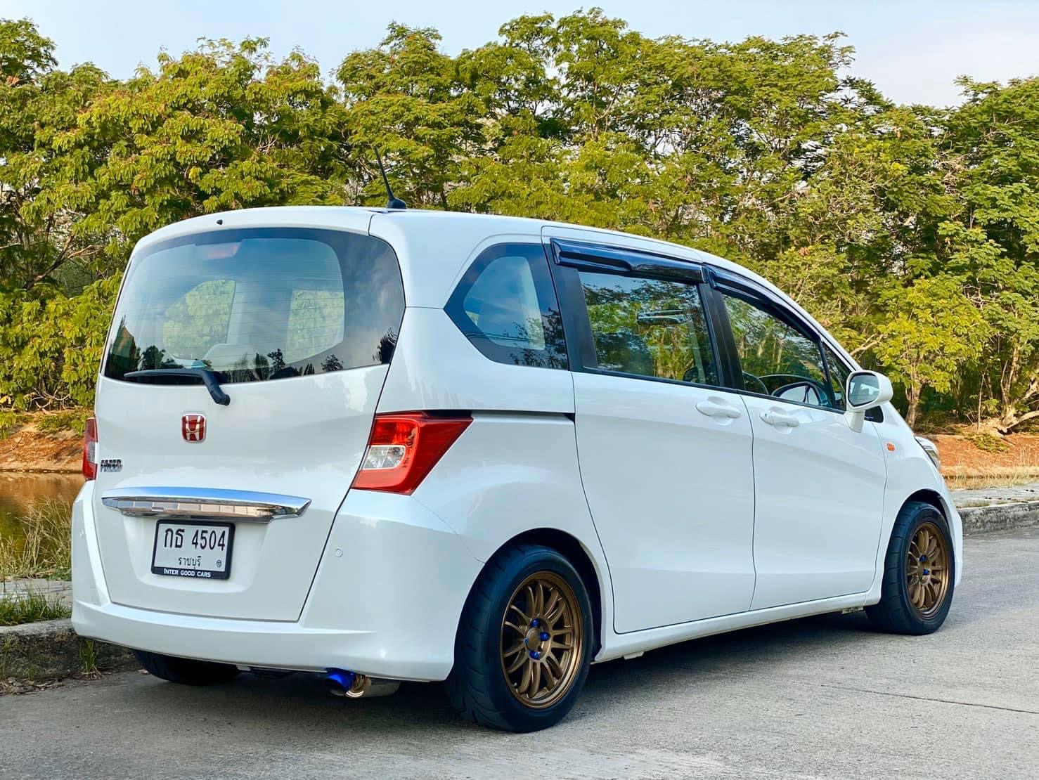 Honda Freed ปี 2014 สีขาว (รูปที่ 9)