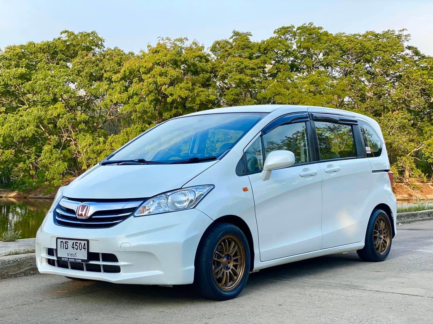 Honda Freed ปี 2014 สีขาว (รูปที่ 8)
