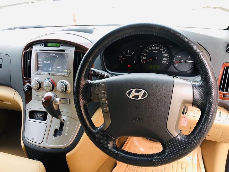Hyundai Grand Starex ปี 2013 สีขาว (รูปที่ 15)