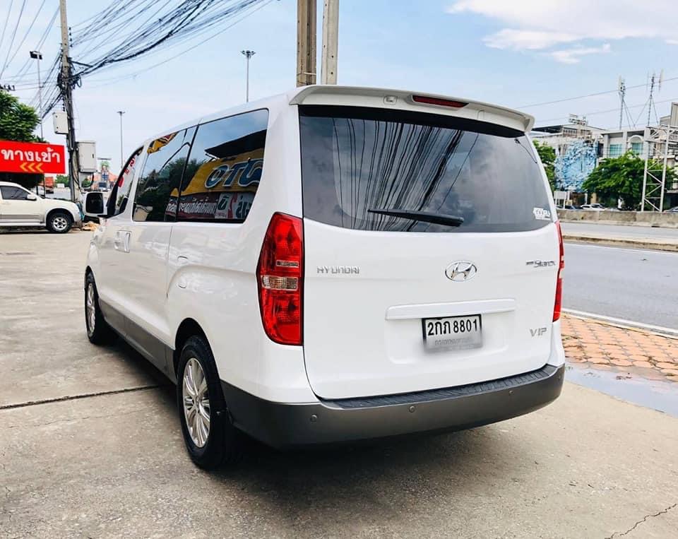 Hyundai Grand Starex ปี 2013 สีขาว