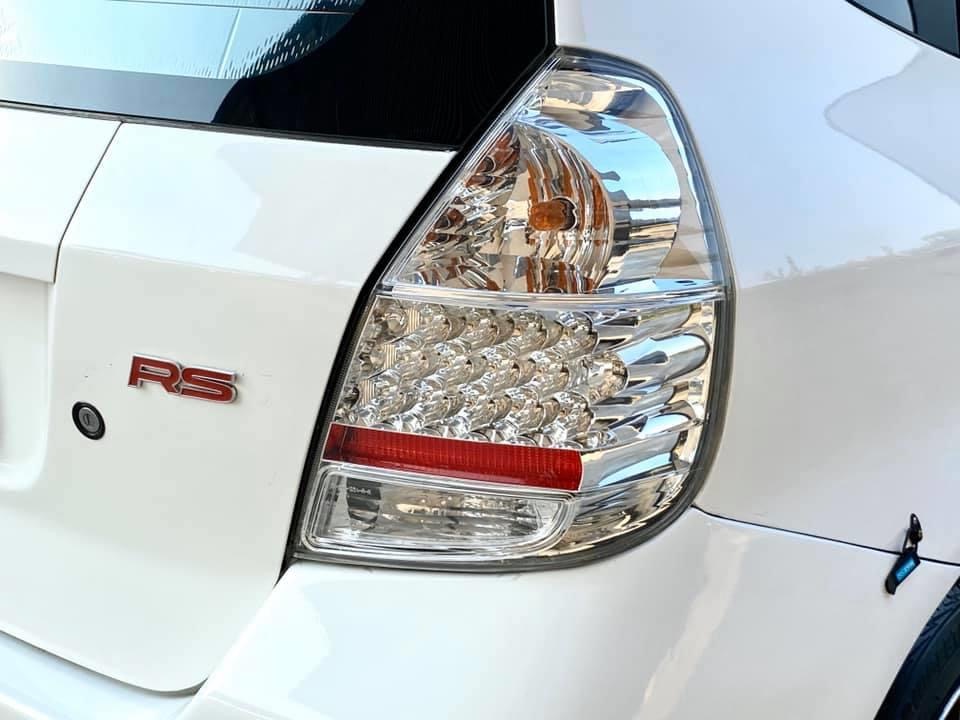 Honda Jazz GD ปี 2007 สีขาว (รูปที่ 20)