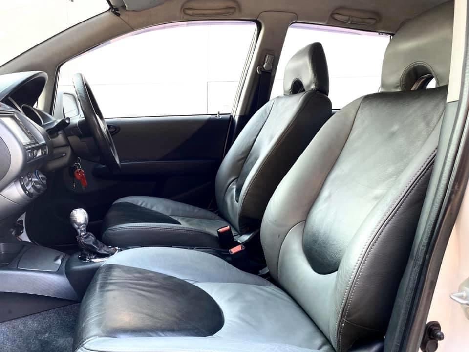 Honda Jazz GD ปี 2007 สีขาว (รูปที่ 9)