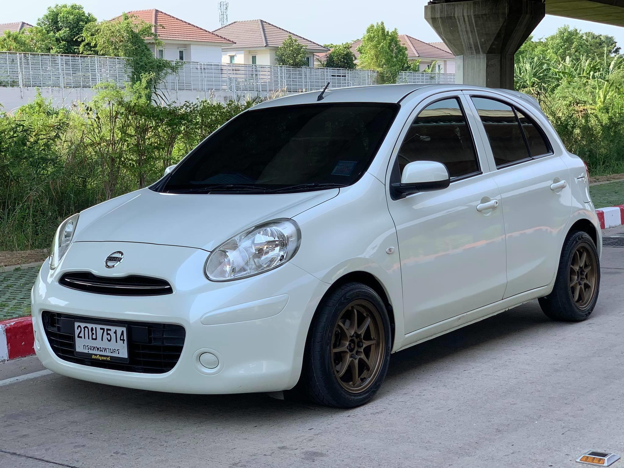 Nissan March ปี 2011 สีขาว (รูปที่ 8)