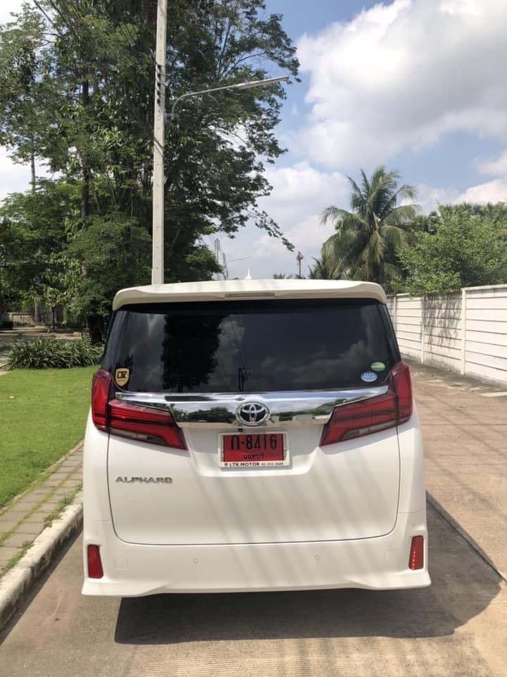 Toyota Alphard ปี 2019 สีขาว