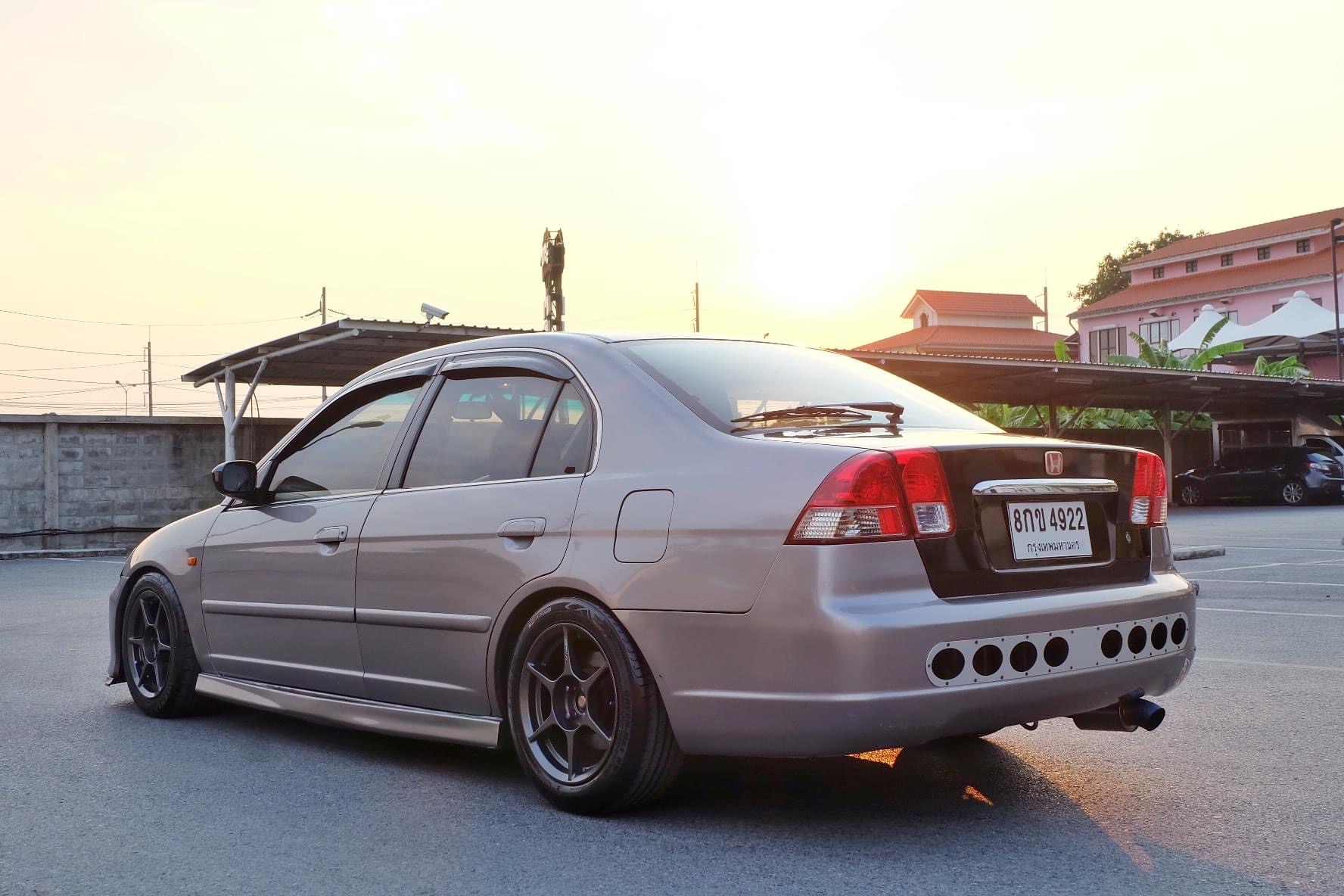 Honda Civic ES (Dimension) ปี 2001 สีเทา (รูปที่ 3)