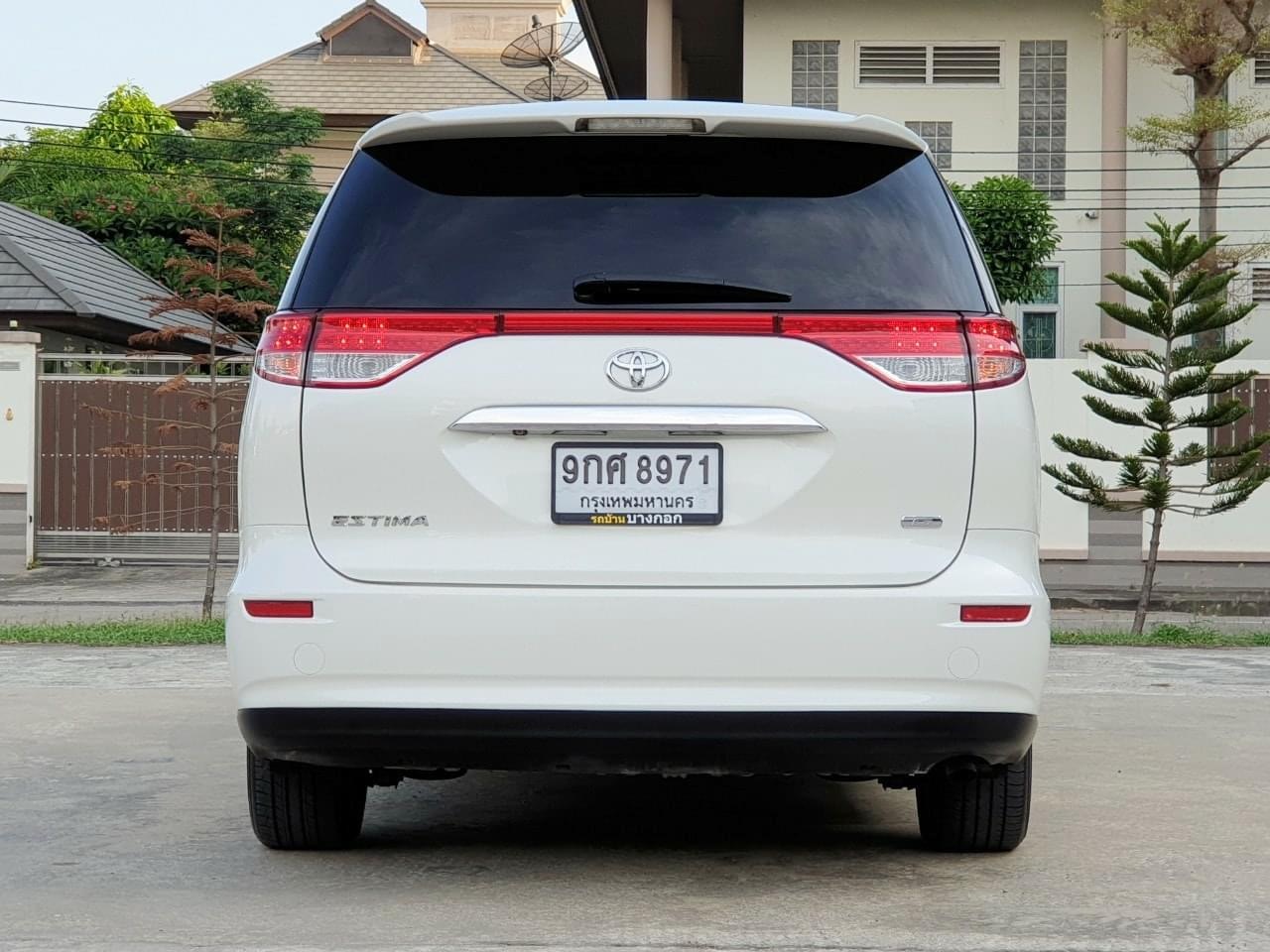 Toyota Estima ปี 2011 สีขาว (รูปที่ 6)