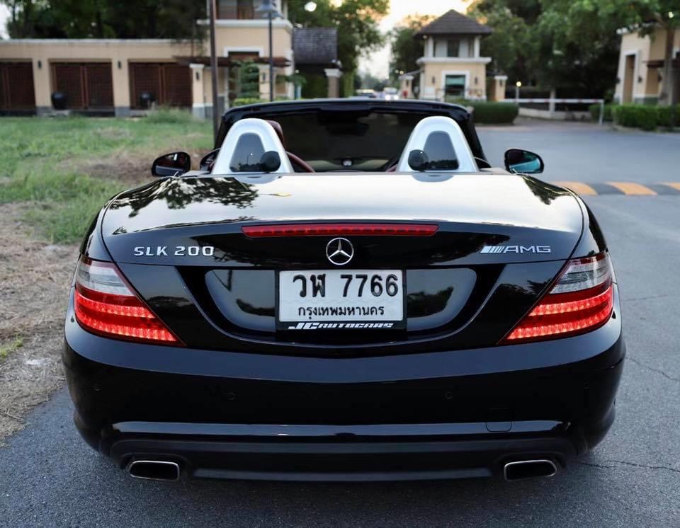 Mercedes-Benz SLK-Class R172 SLK200 ปี 2015 สีดำ (รูปที่ 10)