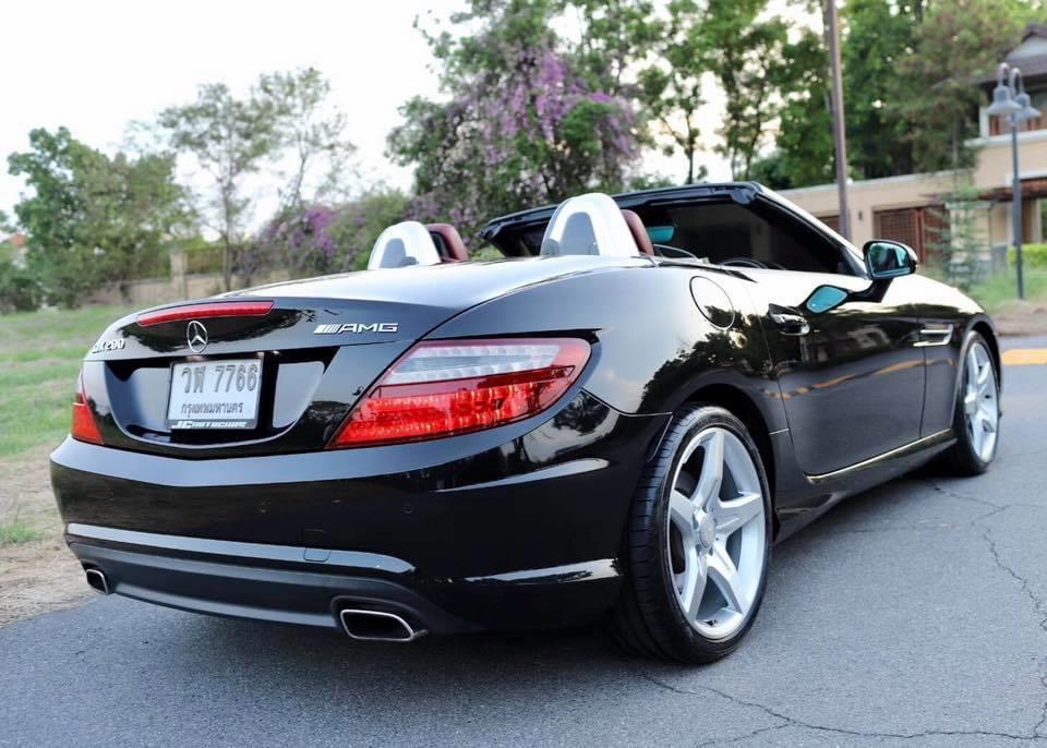 Mercedes-Benz SLK-Class R172 SLK200 ปี 2015 สีดำ (รูปที่ 8)
