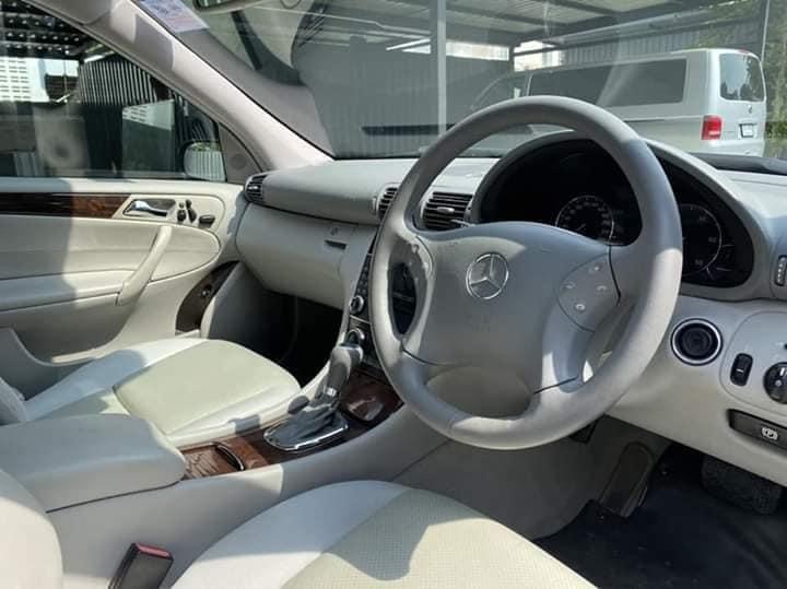 Mercedes-Benz C-Class W203 C220 ปี 2005 สีดำ (รูปที่ 10)