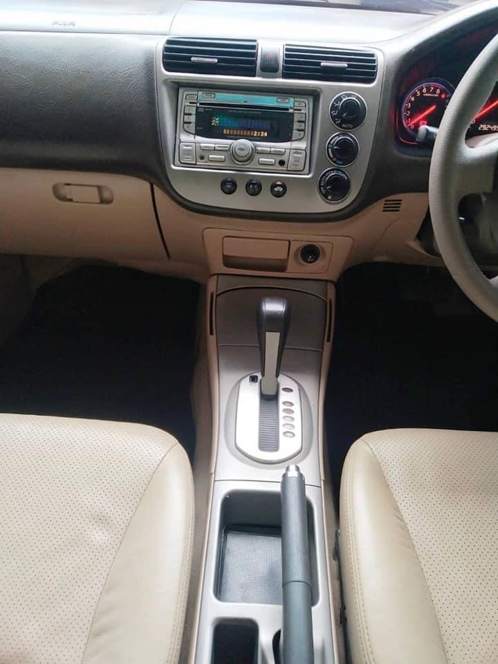 Honda Civic ES (Dimension) โฉม ตาเหยี่ยว ปี 2005 สีเงิน (รูปที่ 12)