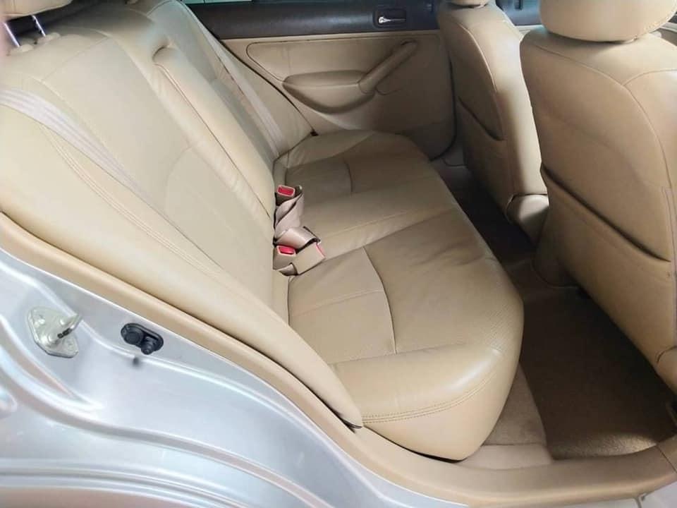 Honda Civic ES (Dimension) โฉม ตาเหยี่ยว ปี 2005 สีเงิน (รูปที่ 14)