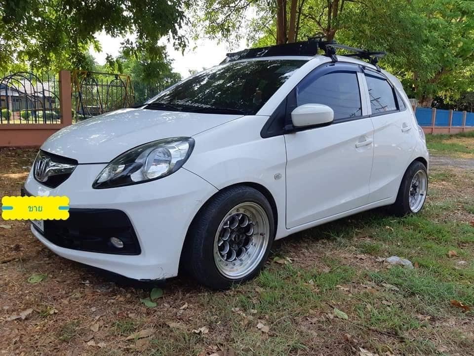 Honda Brio ปี 2013 สีขาว (รูปที่ 2)
