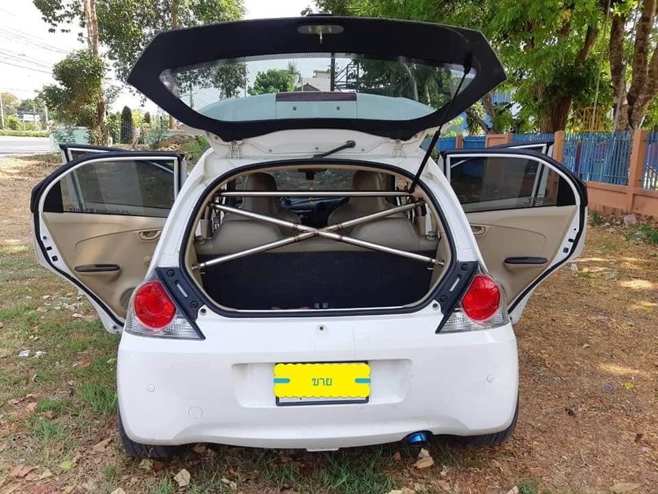 Honda Brio ปี 2013 สีขาว