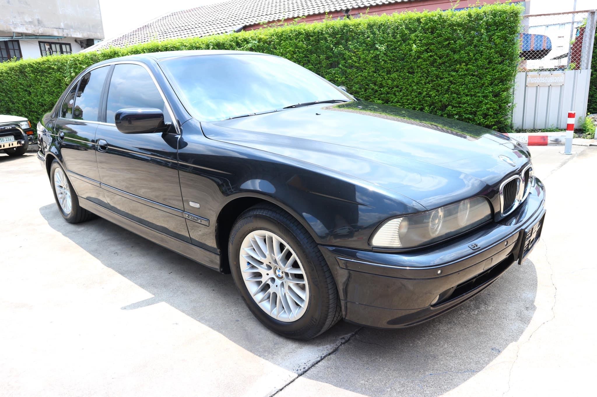 BMW E39 523i ปี 2003 สีดำ