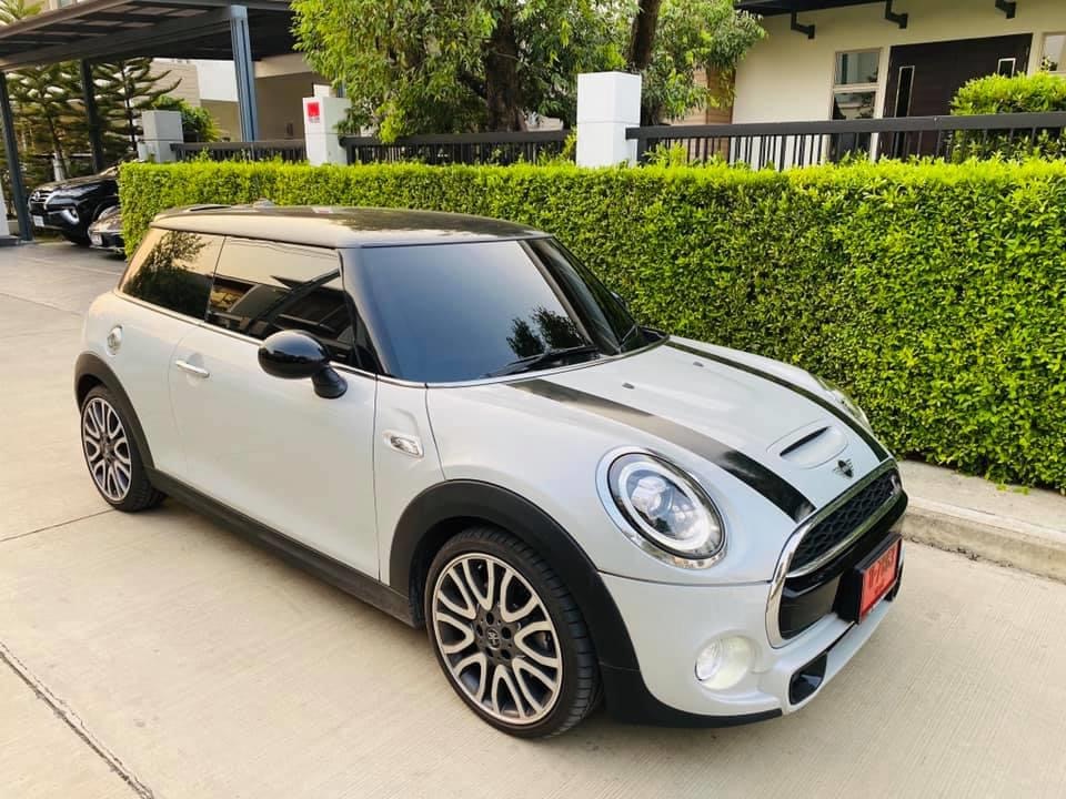 Mini Cooper (Hatch) Look3 F56 (3 ประตู) ปี 2019 สีขาว