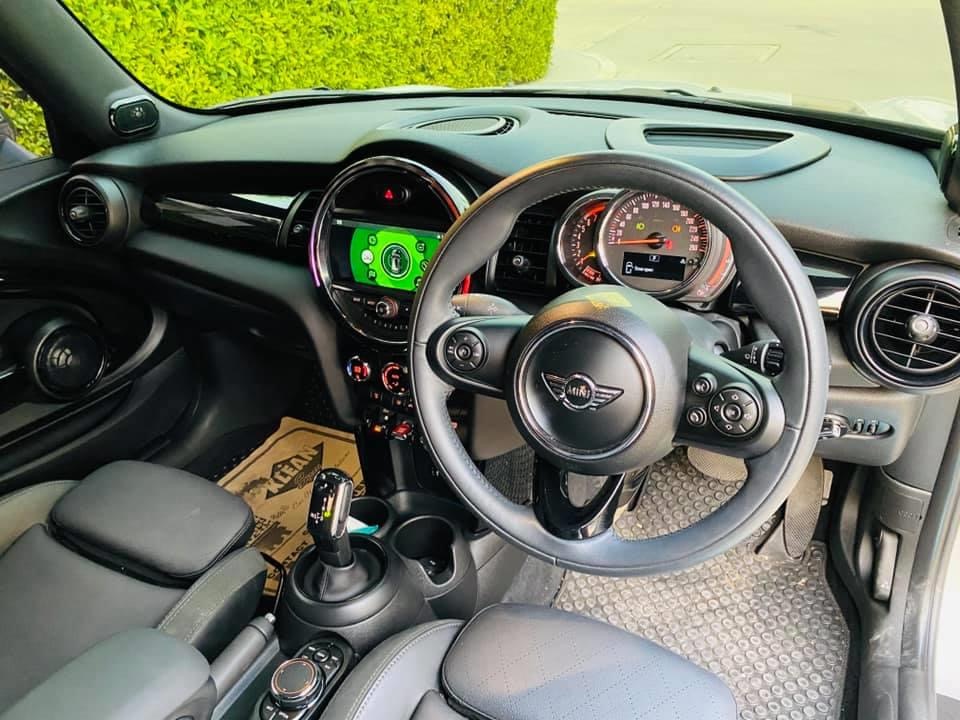 Mini Cooper (Hatch) Look3 F56 (3 ประตู) ปี 2019 สีขาว (รูปที่ 20)