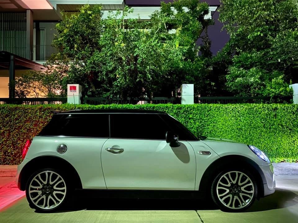 Mini Cooper (Hatch) Look3 F56 (3 ประตู) ปี 2019 สีขาว (รูปที่ 11)