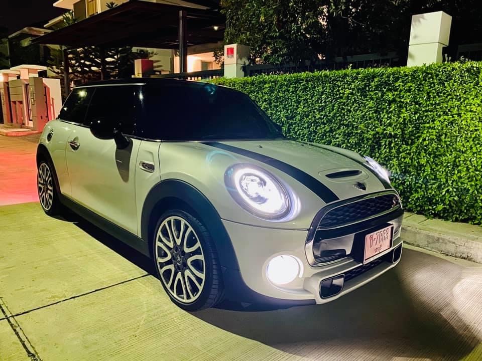 Mini Cooper (Hatch) Look3 F56 (3 ประตู) ปี 2019 สีขาว