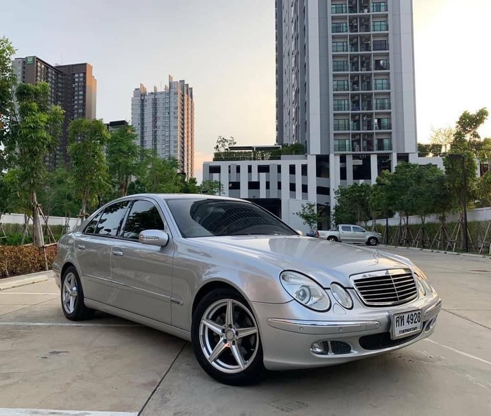 Mercedes-Benz E-Class W211 E200 ปี 2005 สีเงิน (รูปที่ 3)