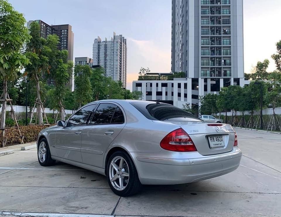 Mercedes-Benz E-Class W211 E200 ปี 2005 สีเงิน (รูปที่ 5)