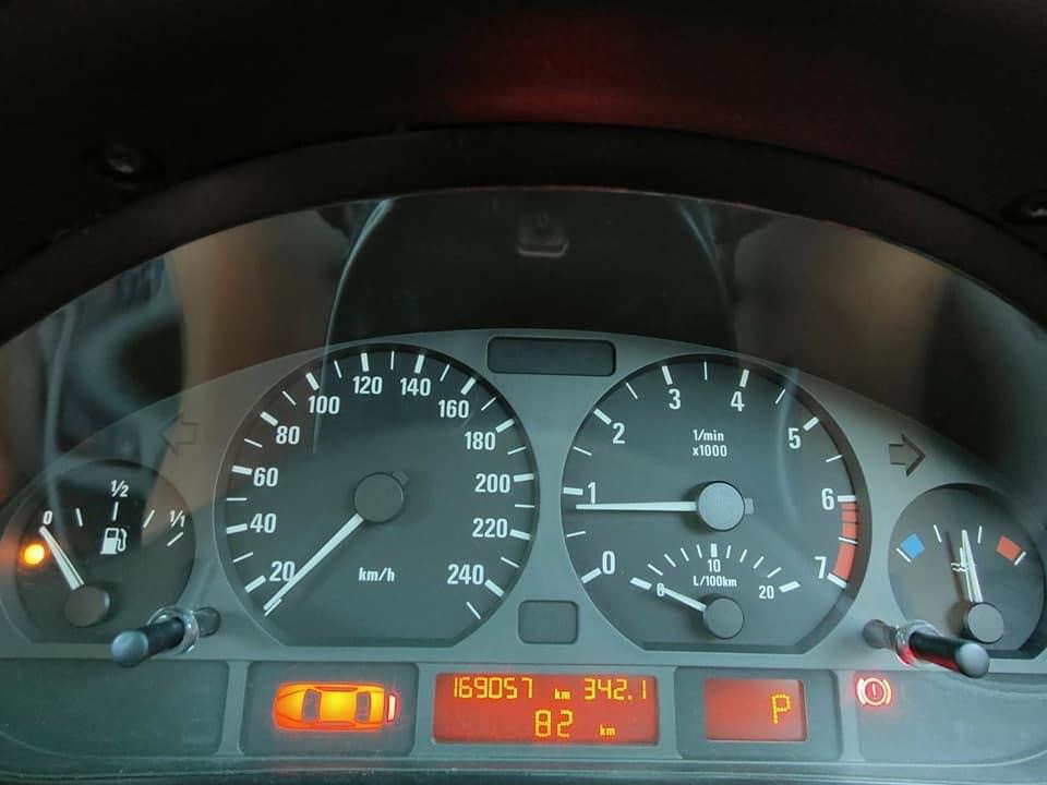 BMW 3 Series E46 318i ปี 2003 สีเงิน (รูปที่ 9)