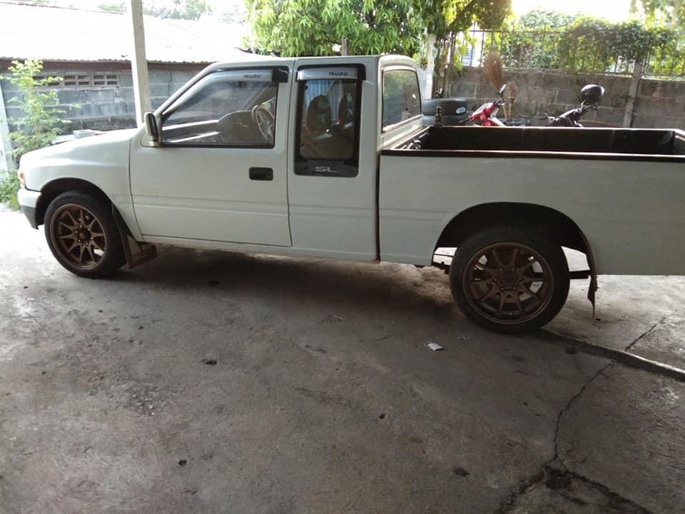 Isuzu TFR มังกรทอง ปี 1996 สีขาว