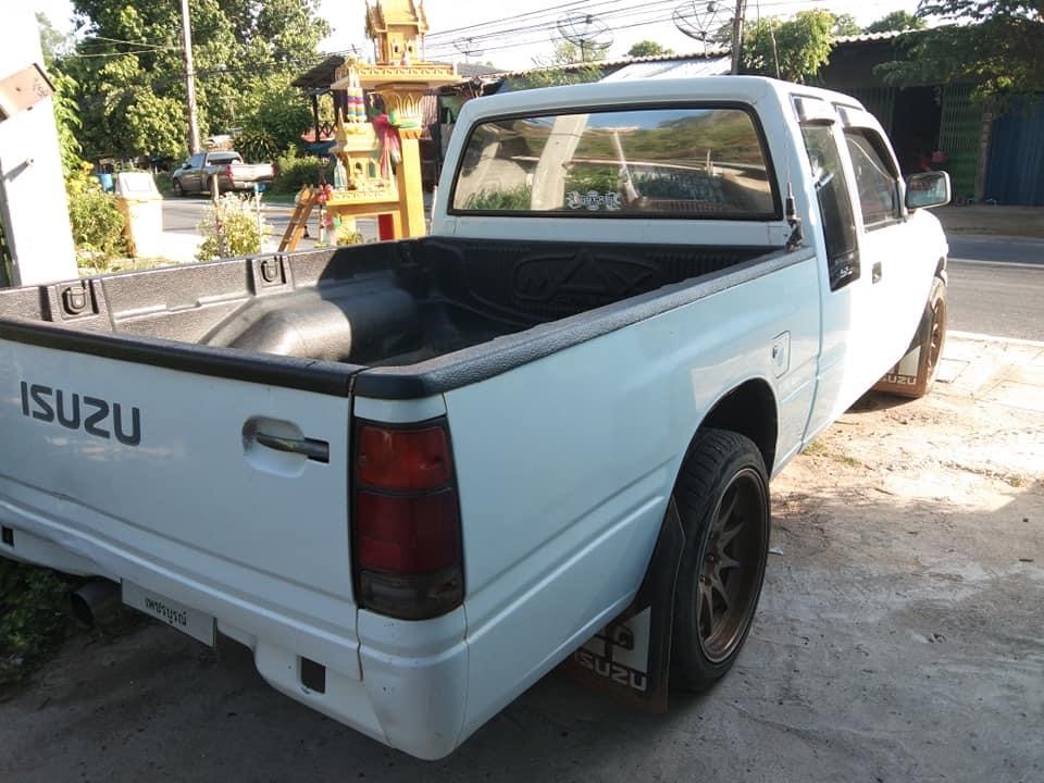 Isuzu TFR มังกรทอง ปี 1996 สีขาว