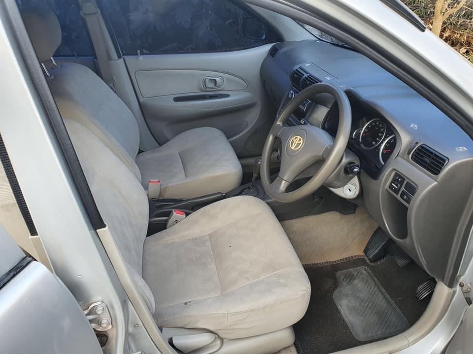 Toyota Avanza ปี 2009 สีเทา (รูปที่ 5)