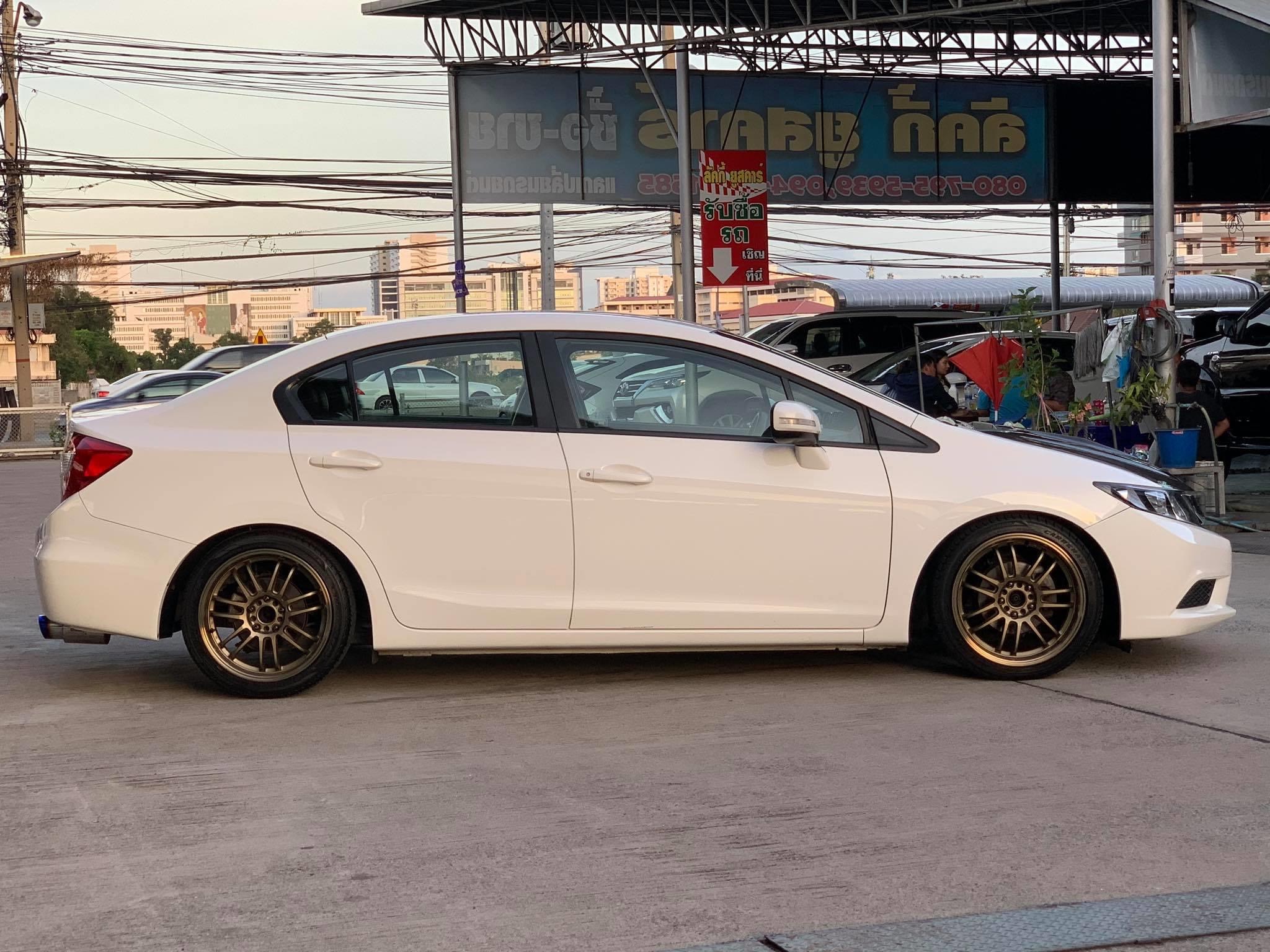 Honda Civic FB ปี 2015 สีขาว (รูปที่ 15)