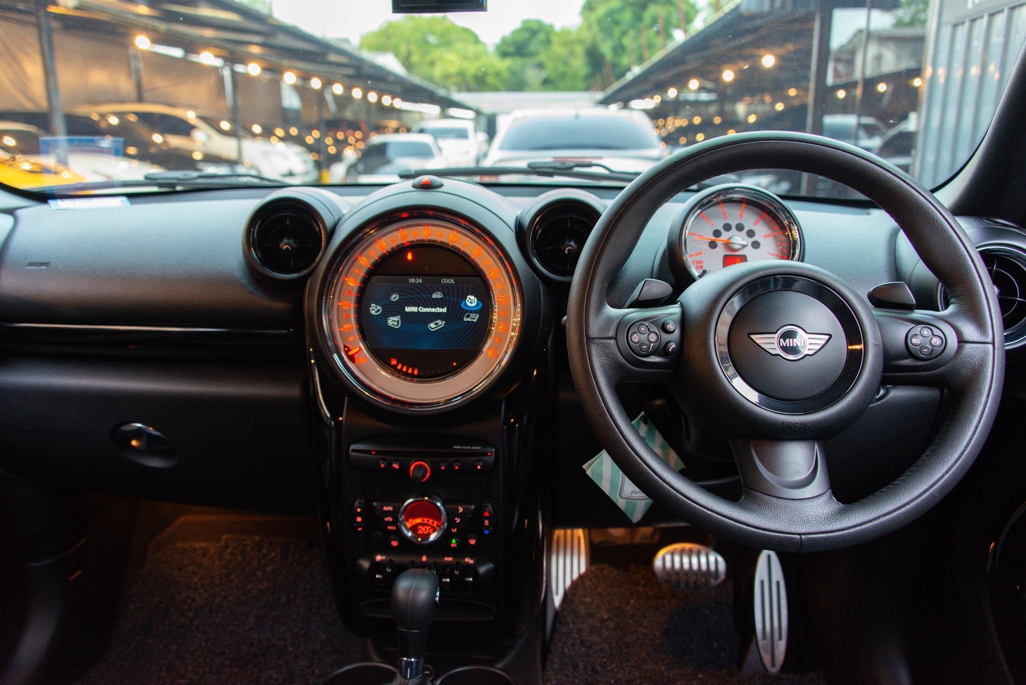 Mini Countryman R60 ปี 2015 สีขาว (รูปที่ 12)