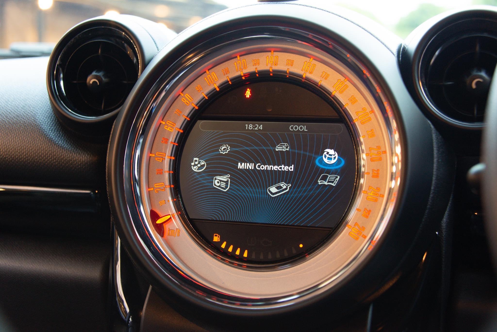 Mini Countryman R60 ปี 2015 สีขาว (รูปที่ 16)