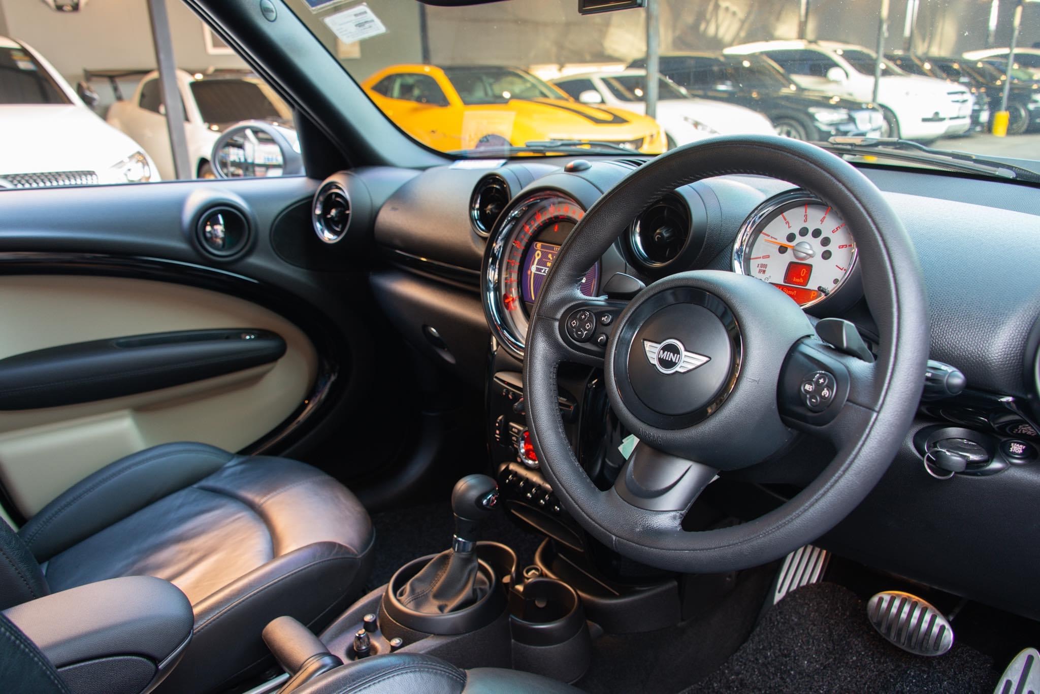 Mini Countryman R60 ปี 2015 สีขาว (รูปที่ 10)