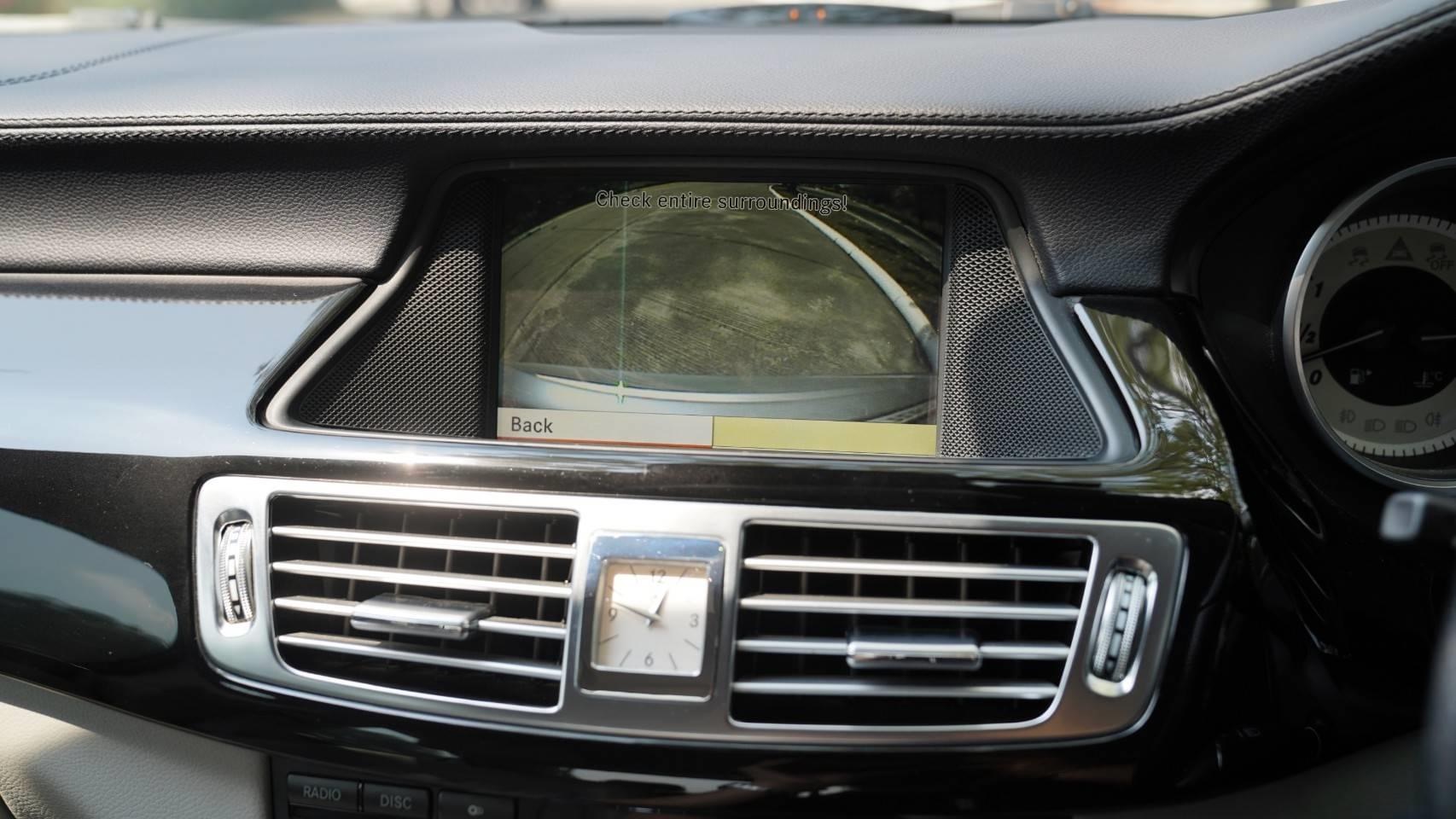 Mercedes-Benz CLS-Class W218 CLS250 ปี 2012 สีเทา (รูปที่ 14)
