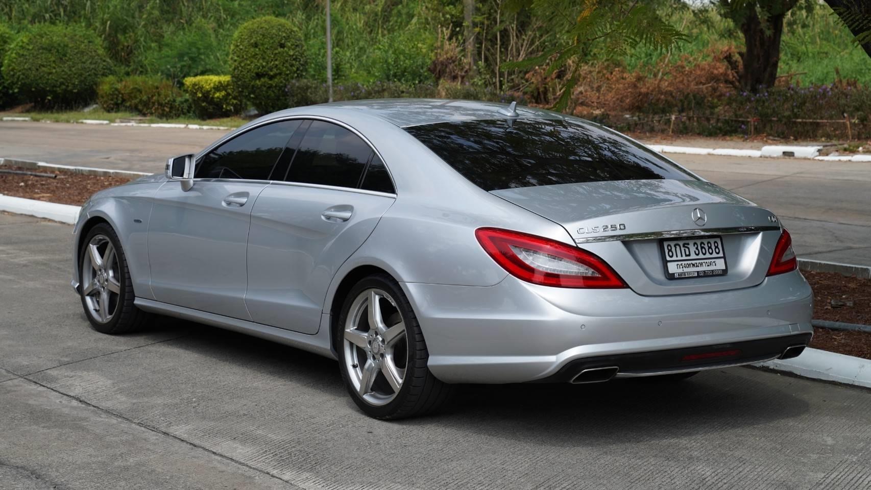 Mercedes-Benz CLS-Class W218 CLS250 ปี 2012 สีเทา (รูปที่ 3)