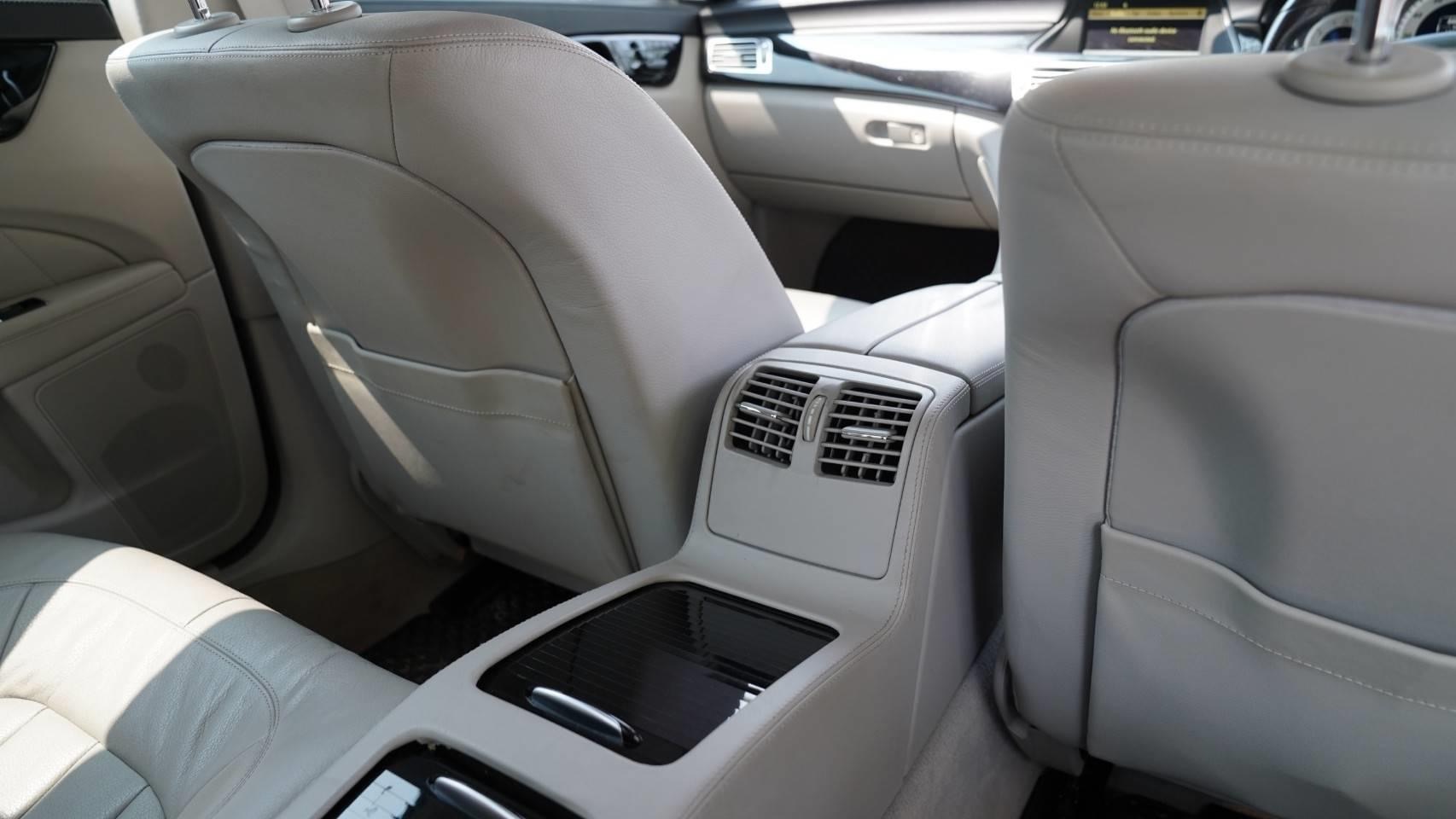 Mercedes-Benz CLS-Class W218 CLS250 ปี 2012 สีเทา (รูปที่ 13)
