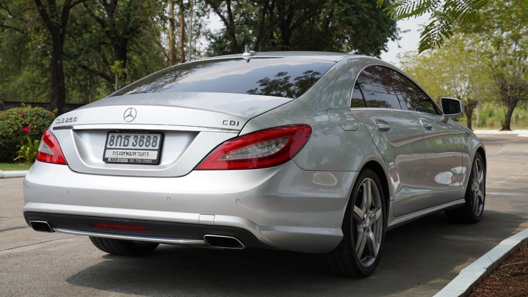 Mercedes-Benz CLS-Class W218 CLS250 ปี 2012 สีเทา (รูปที่ 5)